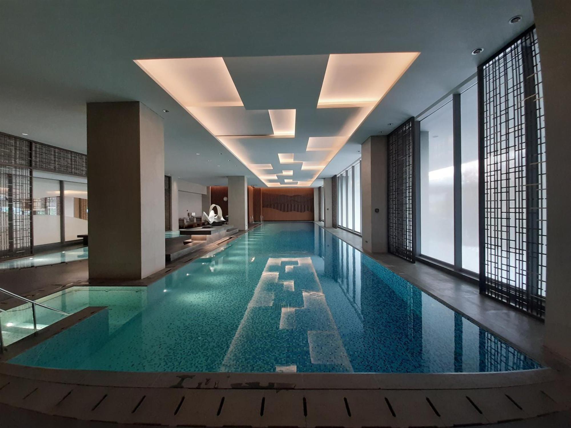Modern Look 3br With Branz Bsd By Travelio Tangerang
